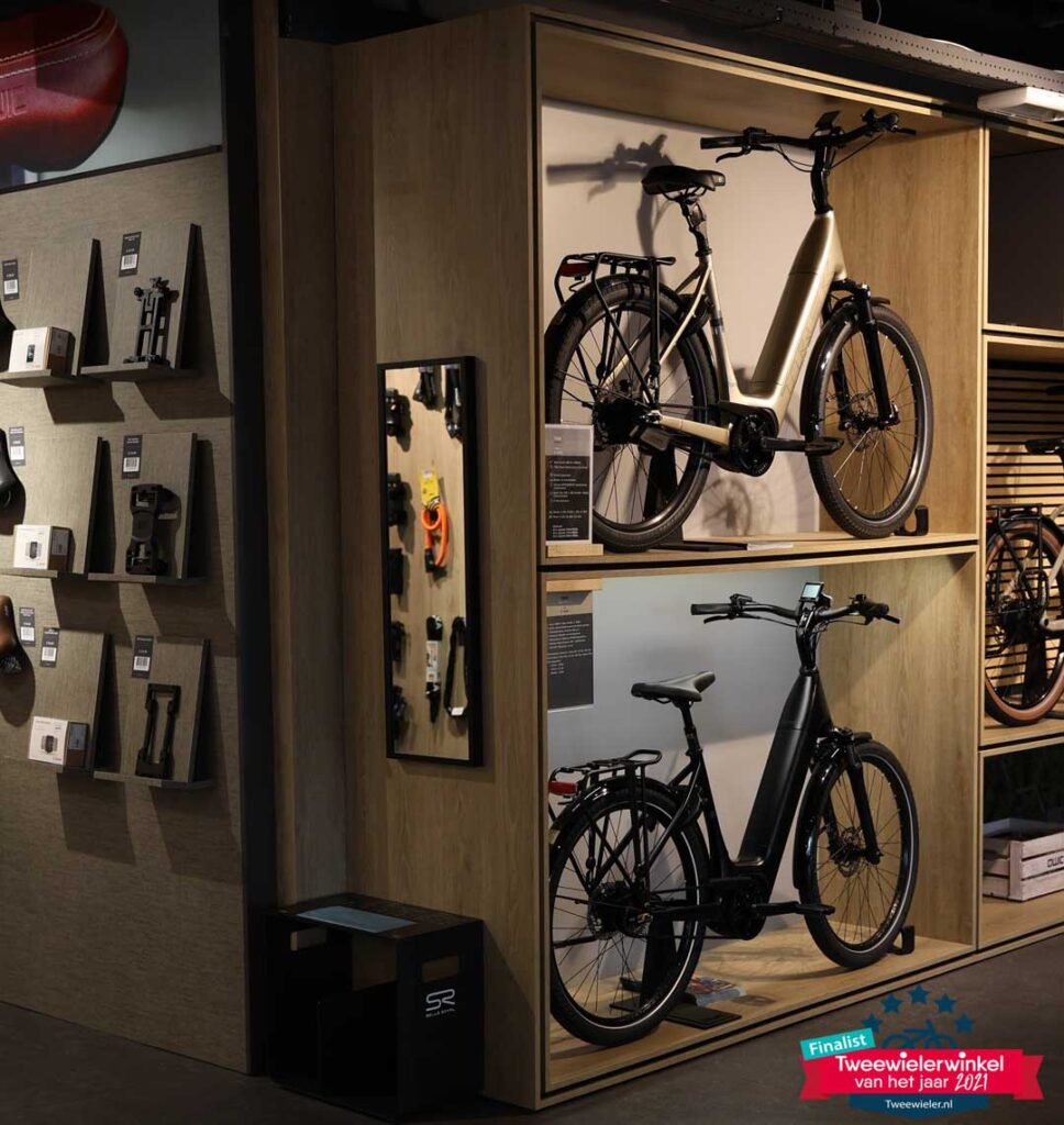 fietsenwinkel-barendrecht-showroom-2 copy